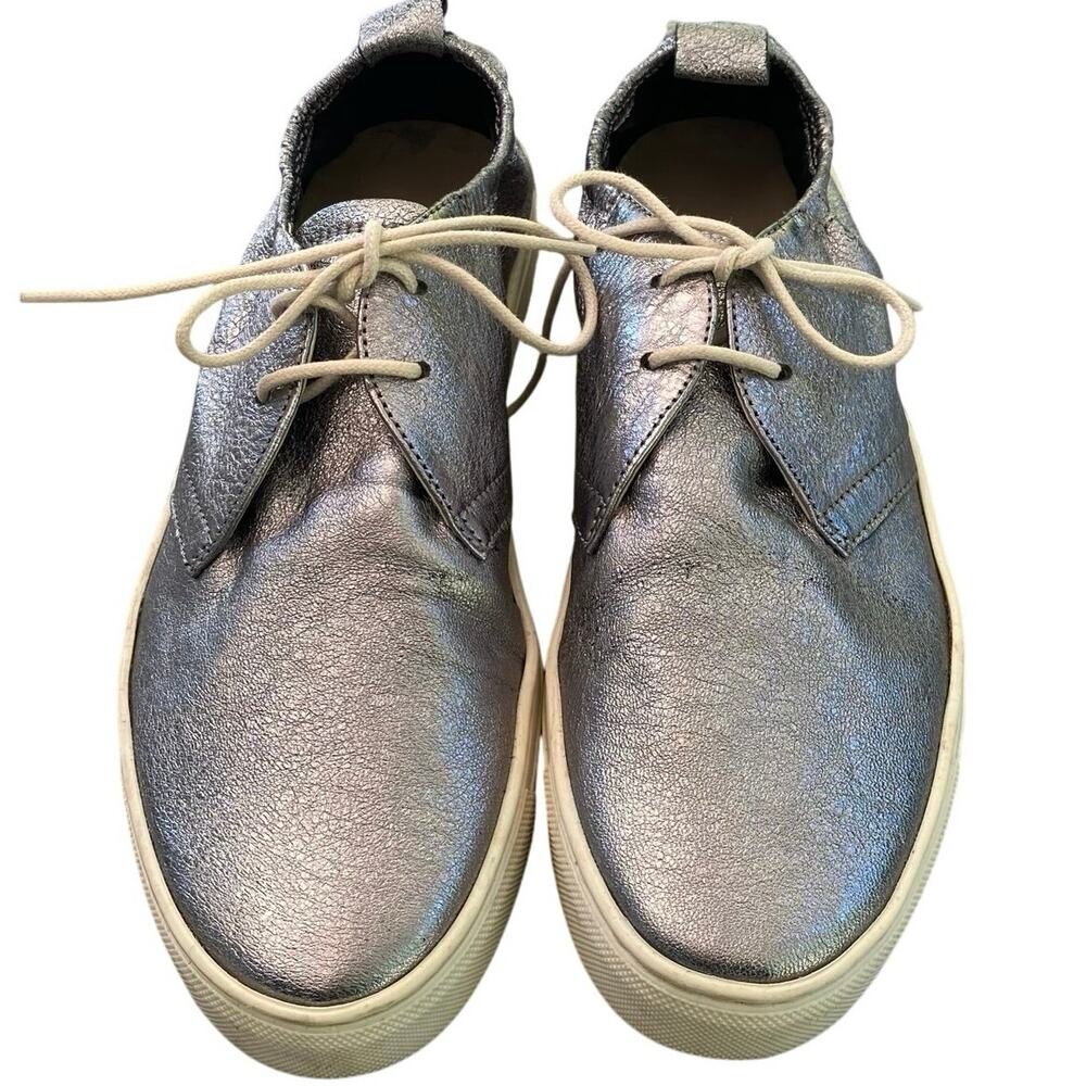 The Flexx Women's Oxford Sneaker, Metallic Silver, Casual, Lace Up, Low Top, 6